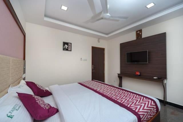 فندق Famous Residency Tiruchirappalli المظهر الخارجي الصورة