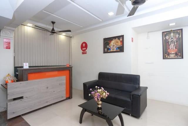 فندق Famous Residency Tiruchirappalli المظهر الخارجي الصورة