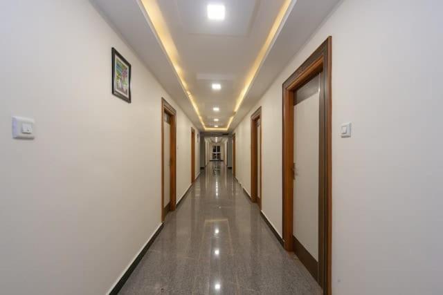 فندق Famous Residency Tiruchirappalli المظهر الخارجي الصورة